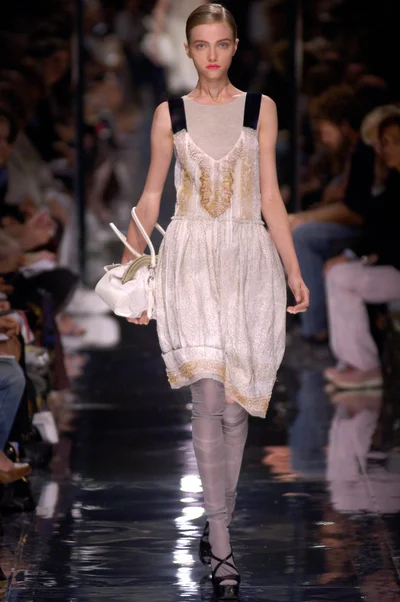 Look 48